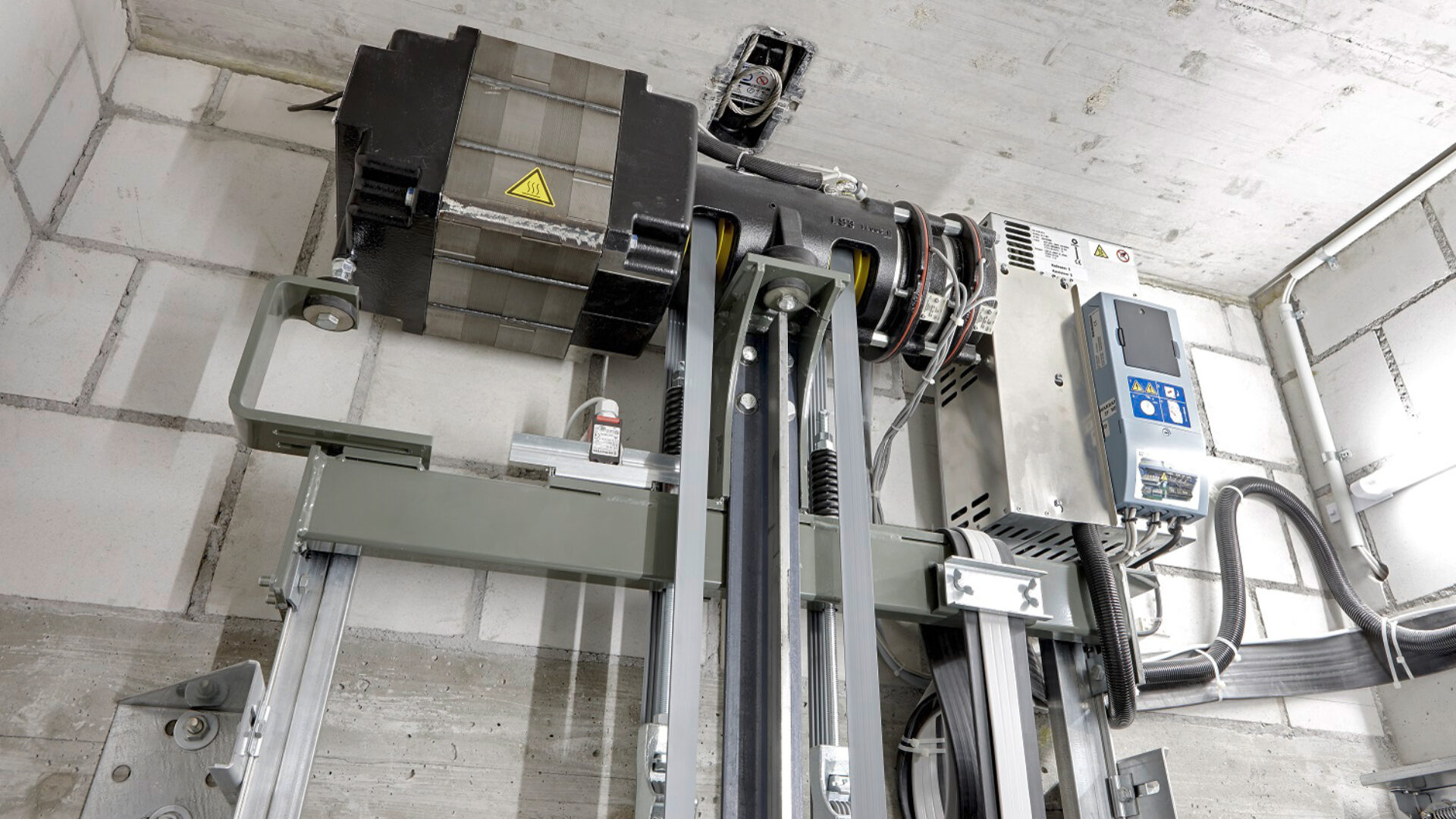 Generic Lift 14 Machine